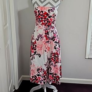 White House Black Market Strapless Dress